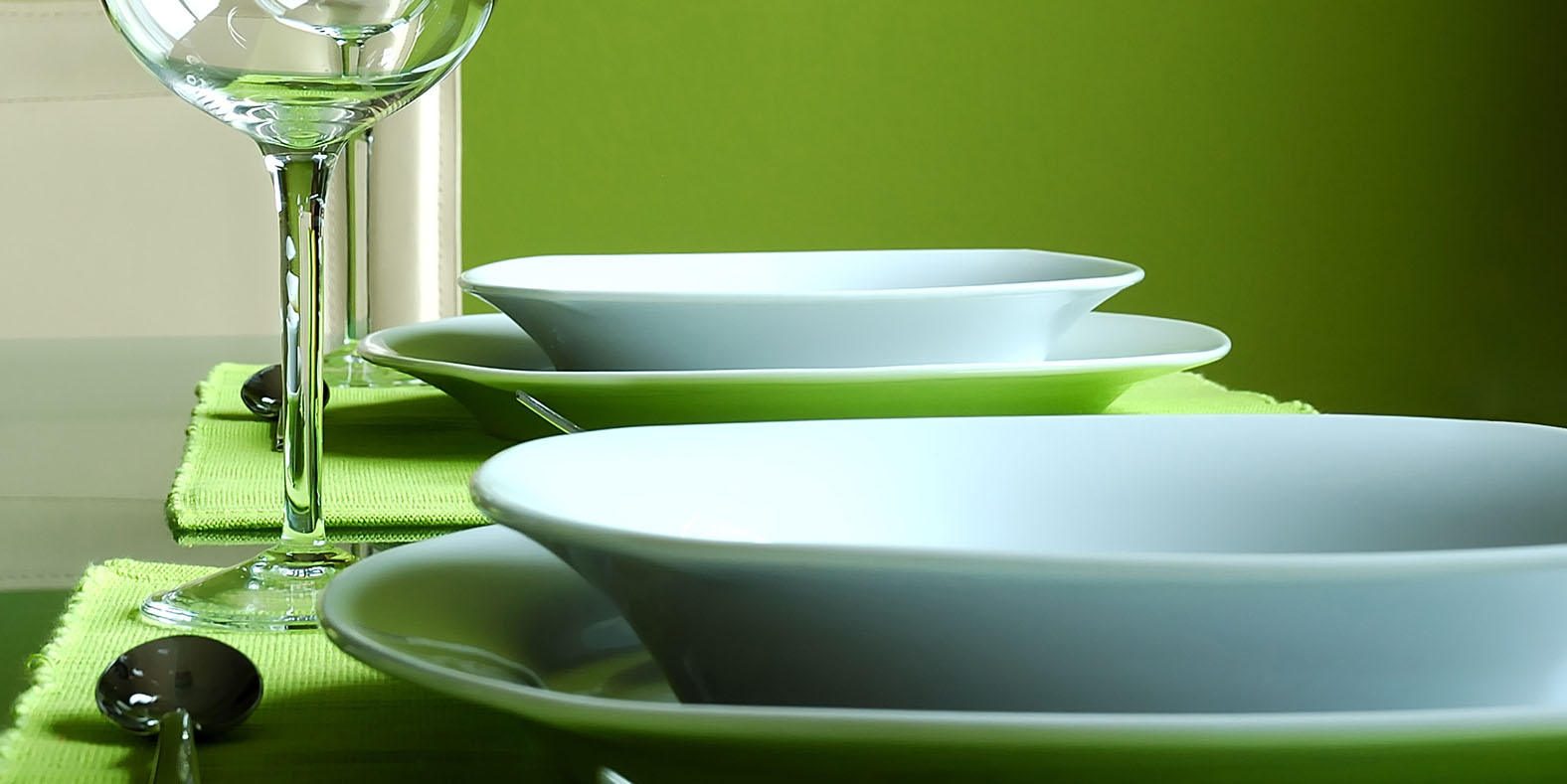 The Pros and Cons of Buffet Service in your Restaurant